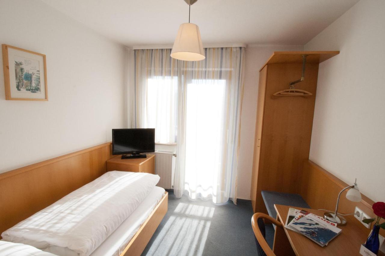 Hotel Krone Strassdorf Schwäbisch Gmünd Kültér fotó